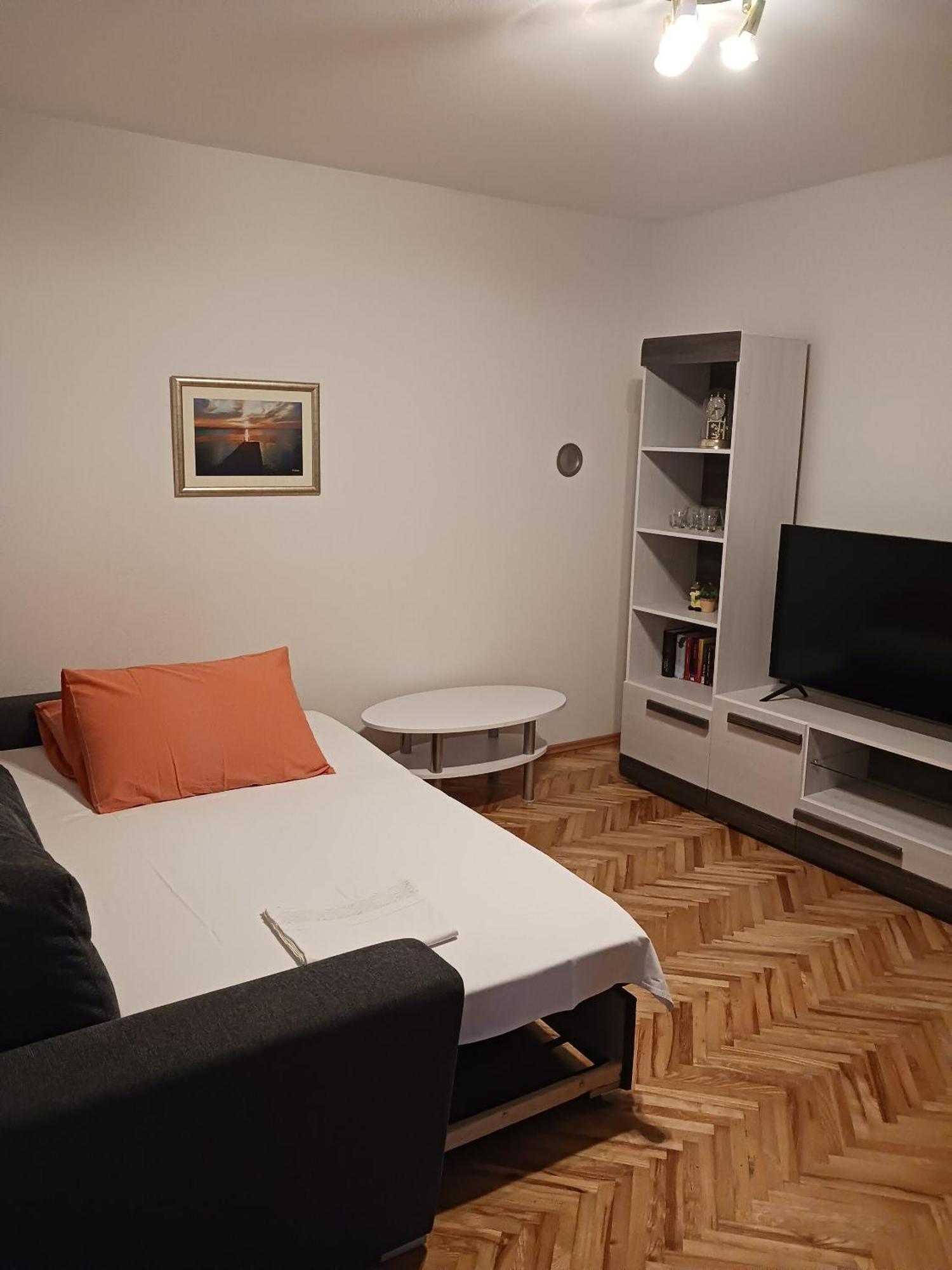Apartments Marino - Near Family Friendly Beach Supetar Zewnętrze zdjęcie