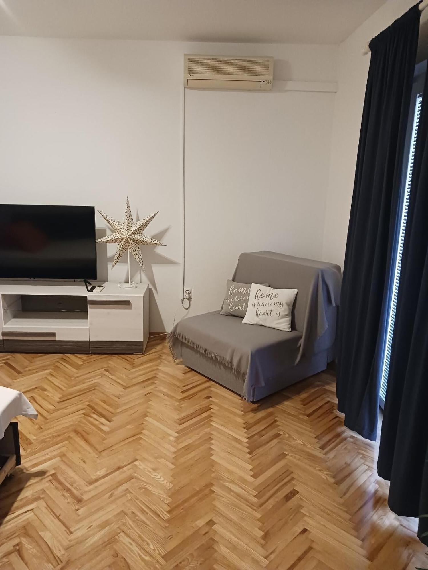 Apartments Marino - Near Family Friendly Beach Supetar Zewnętrze zdjęcie